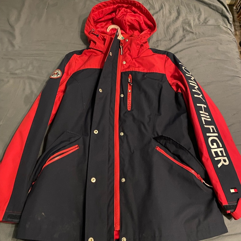 Tommy Hilfiger Men's Performance Jacket in Red and Black